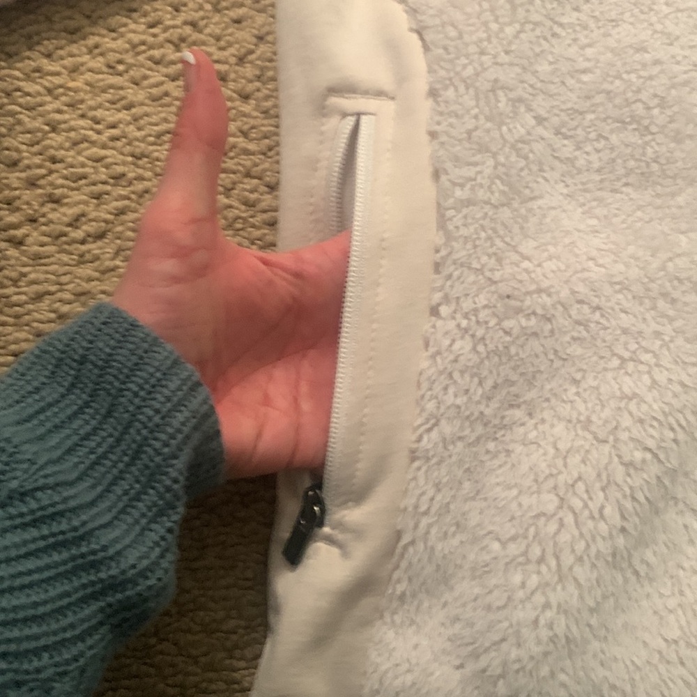 Off White Columbia Jacket - Picture 4 of 11